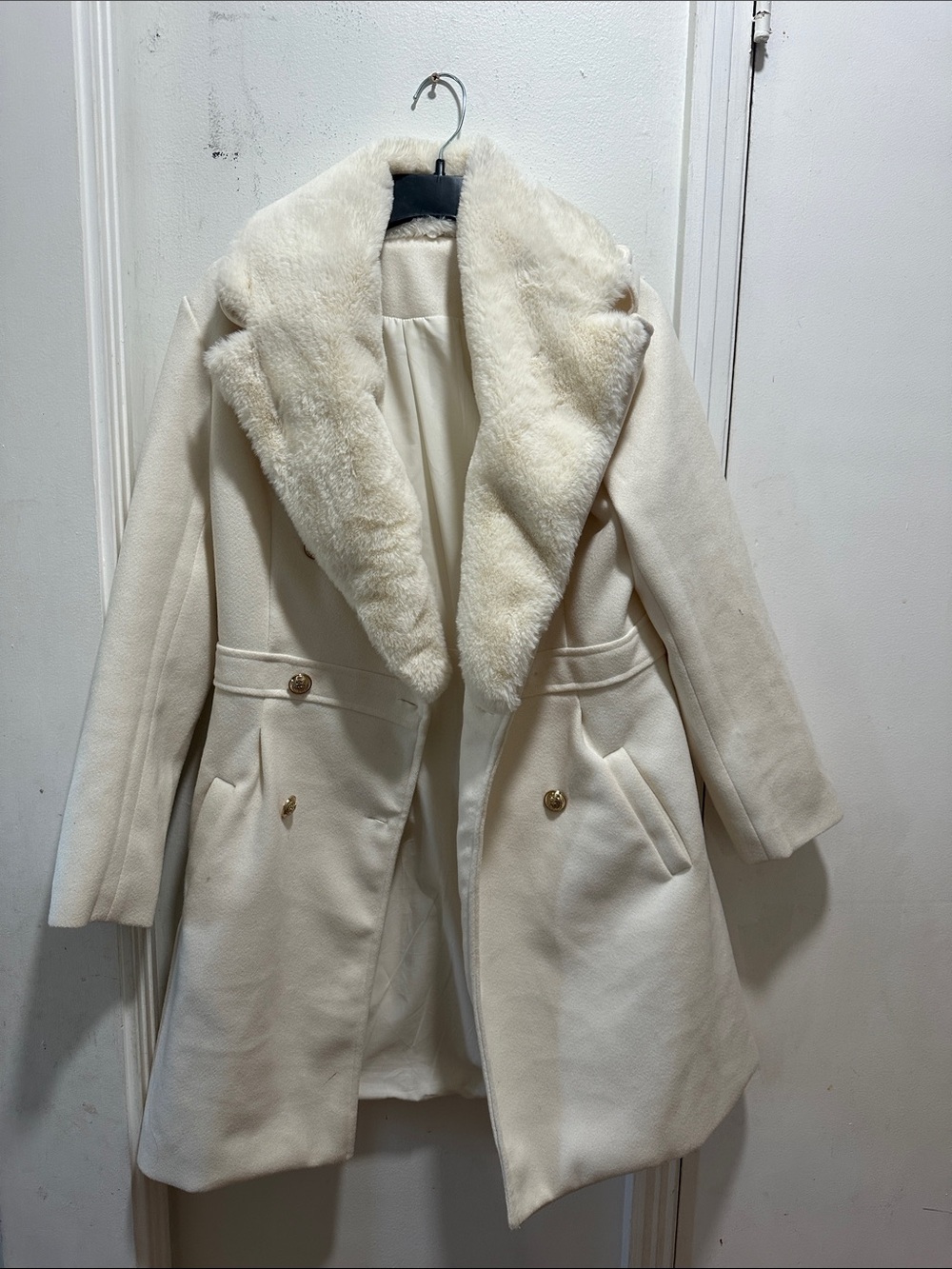 Women's Cream Faux-Fur Collar Coat